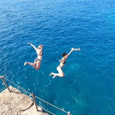 Adventure House Tenerife Hostel Alcala (Tenerife)