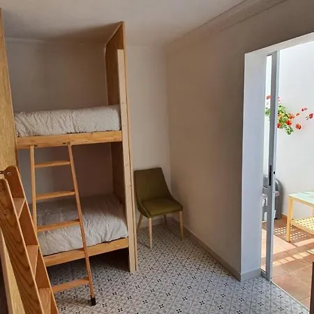 Adventure House Tenerife *
