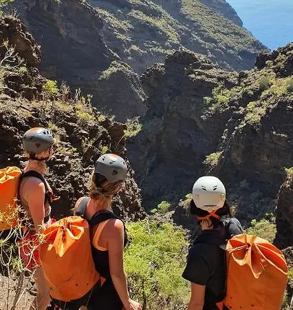 ホステル Adventure House Tenerife Alcalá la Real
