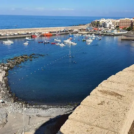 ホステル Adventure House Tenerife Alcalá la Real