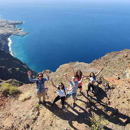 ホステル Adventure House Tenerife Alcalá la Real